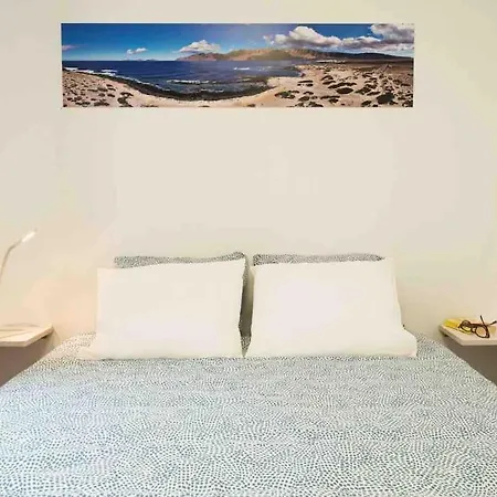 Apartment Perejil Famara